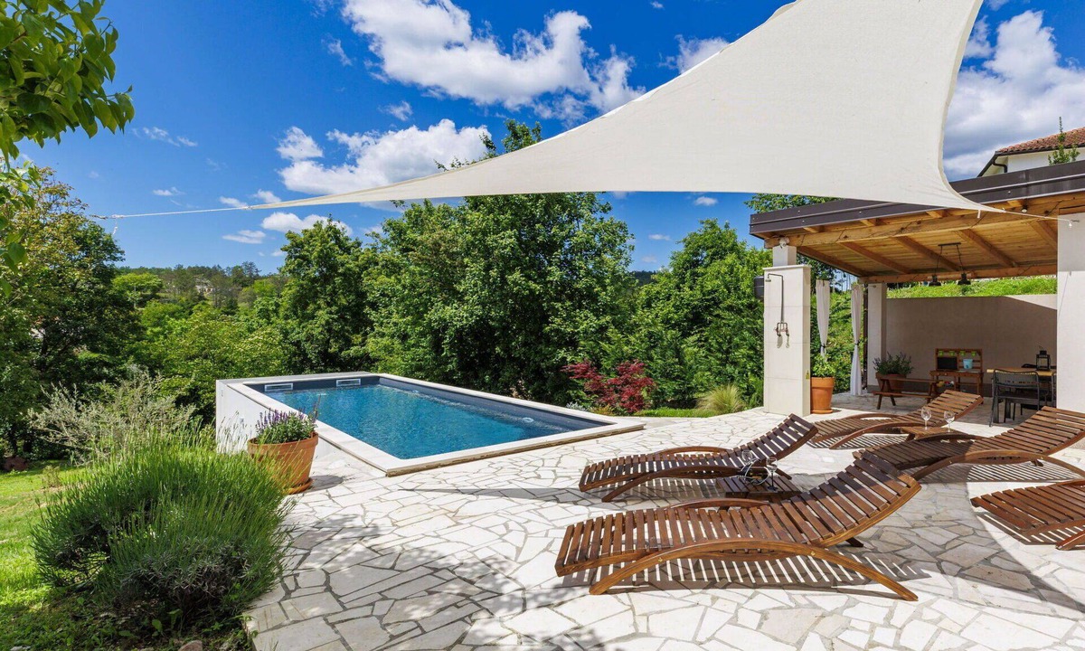 Cerovlje House | Stunning private villa for 6 guests with private pool, WIFI, A/C, TV and terrace