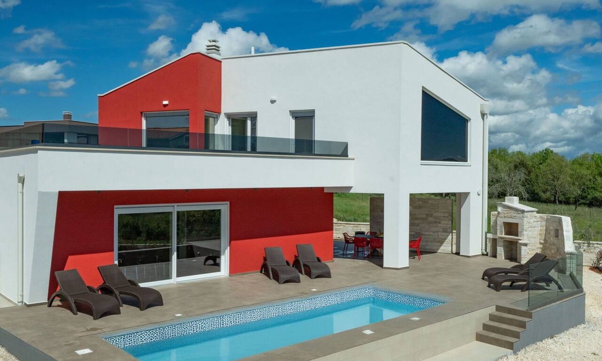 Krnica Villa | Stunning private villa for 7 people with private pool, A/C, WIFI, TV, terrace and pets allowed