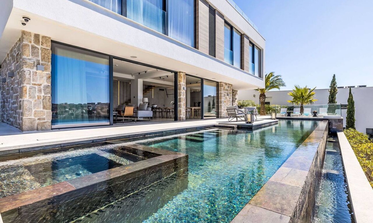 Podglavica Villa | Stunning private villa for 6 guests with A/C, WIFI, hot tub, private pool, TV and terrace
