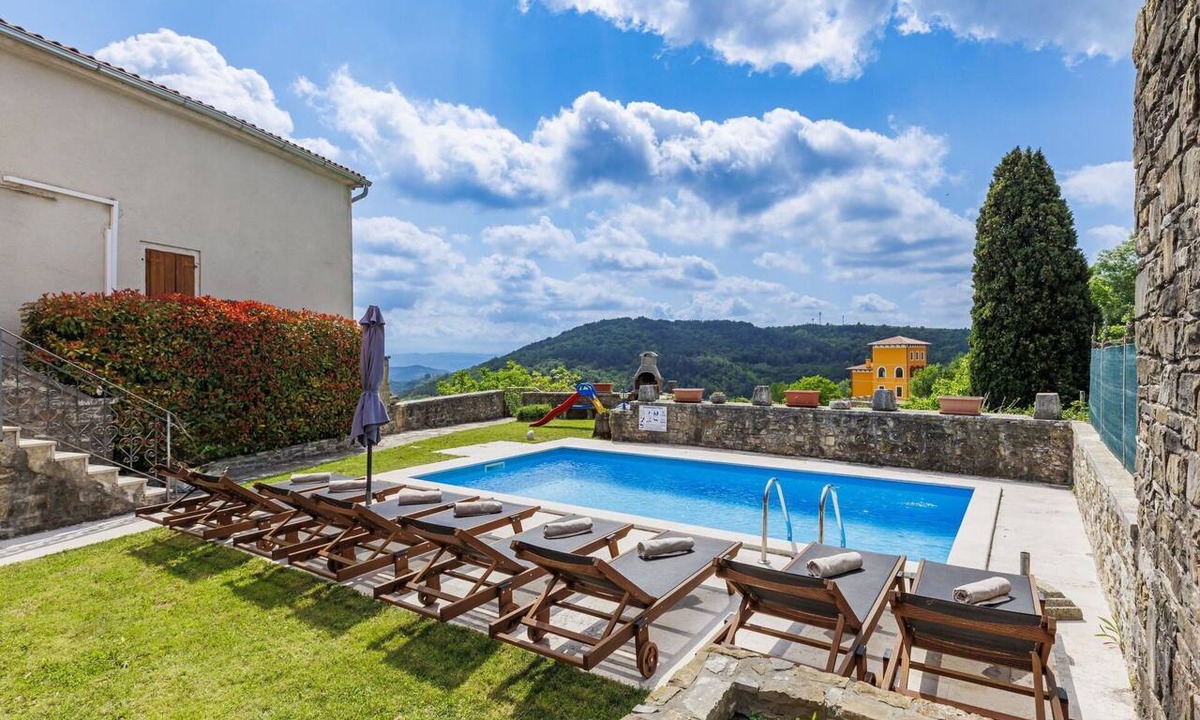Oprtalj House | Stunning private villa with A/C, private pool, internet, TV, terrace, pets allowed, panoramic view