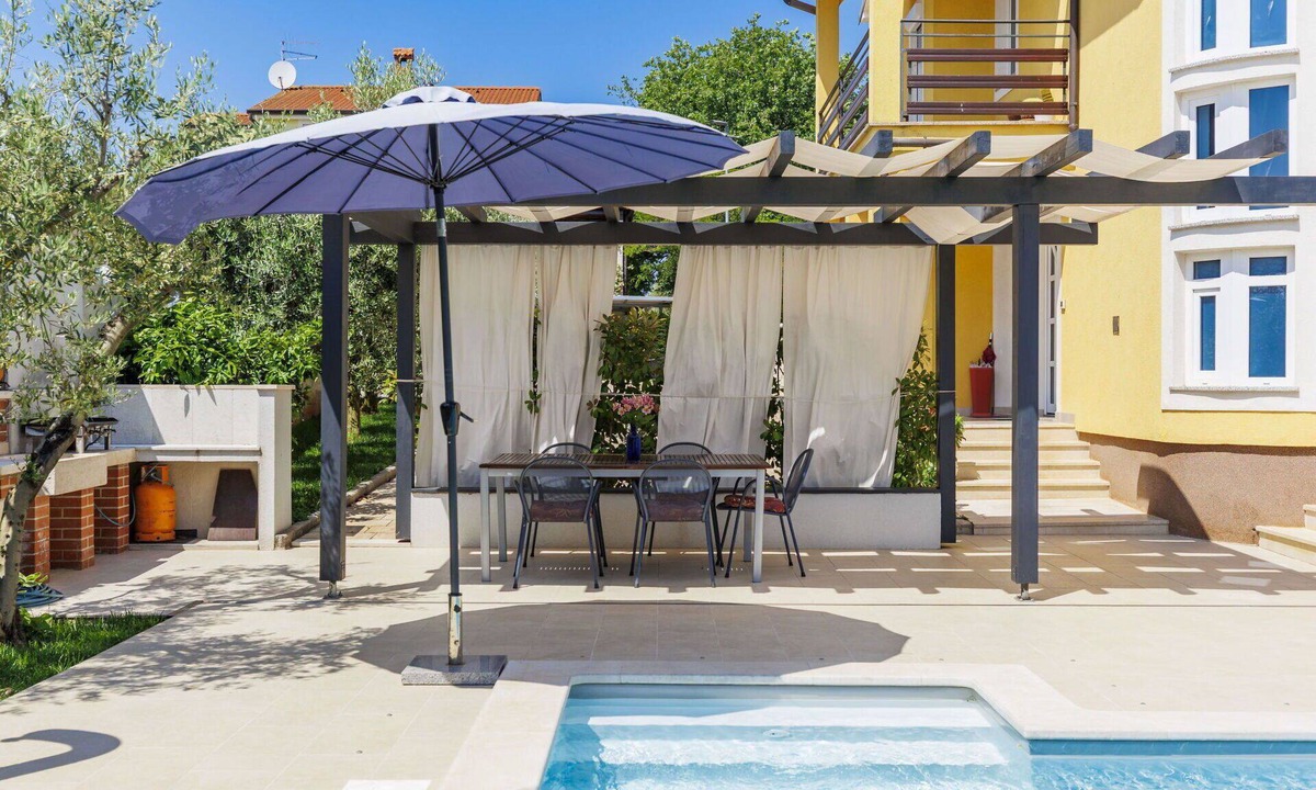 Dajla House | Stunning villa with private pool, A/C, WIFI, TV, terrace, pets allowed and panoramic view