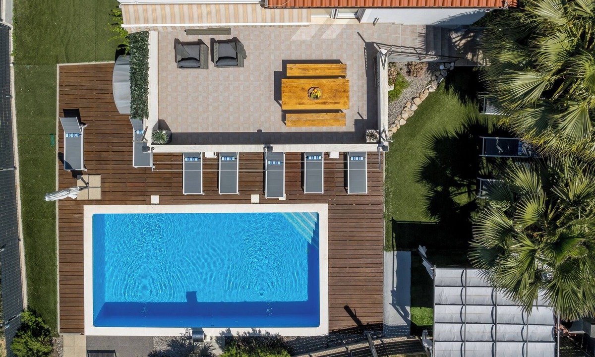 Kastel Stari Villa | Sun Castle holiday house Babic