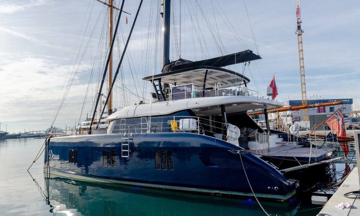 Kastel Gomilica Boat Rental | Sun-Kissed Sailing Adventure in Split, Croatia