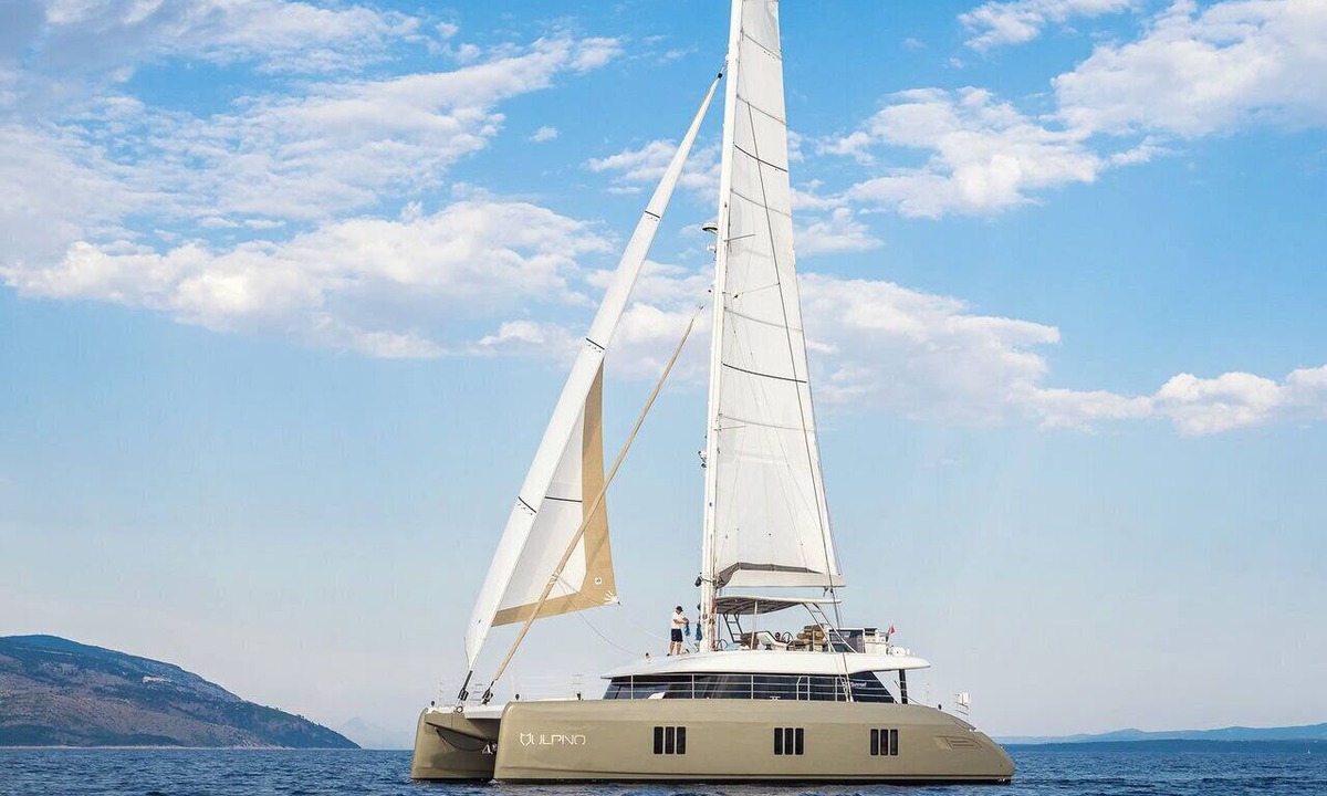 Kastel Gomilica Boat Rental | Sun-Kissed Sailing Adventure in Split, Croatia