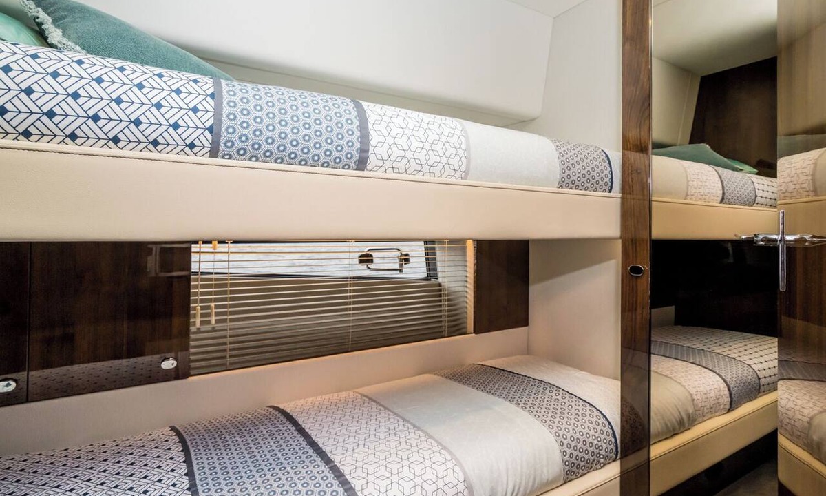 Drage Boat Rental | Sun-Kissed Sailing Adventure in Zadar, Croatia