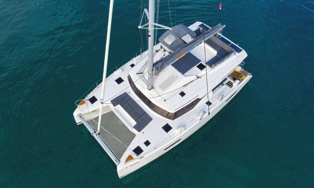 Businci Boat Rental | Sun-kissed Sailing Adventure in Split-Dalmatia, Croatia