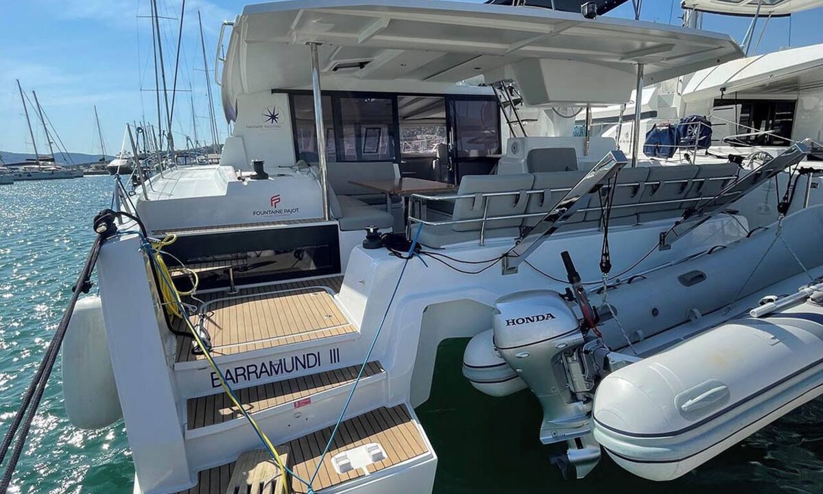 Businci Boat Rental | Sun-kissed Sailing Adventure in Split-Dalmatia, Croatia