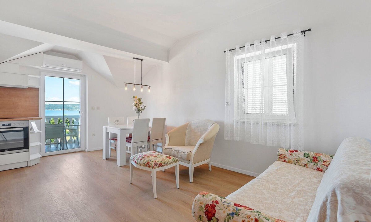 Sveti Filip i Jakov Apartment | Superior apartment Tania 13