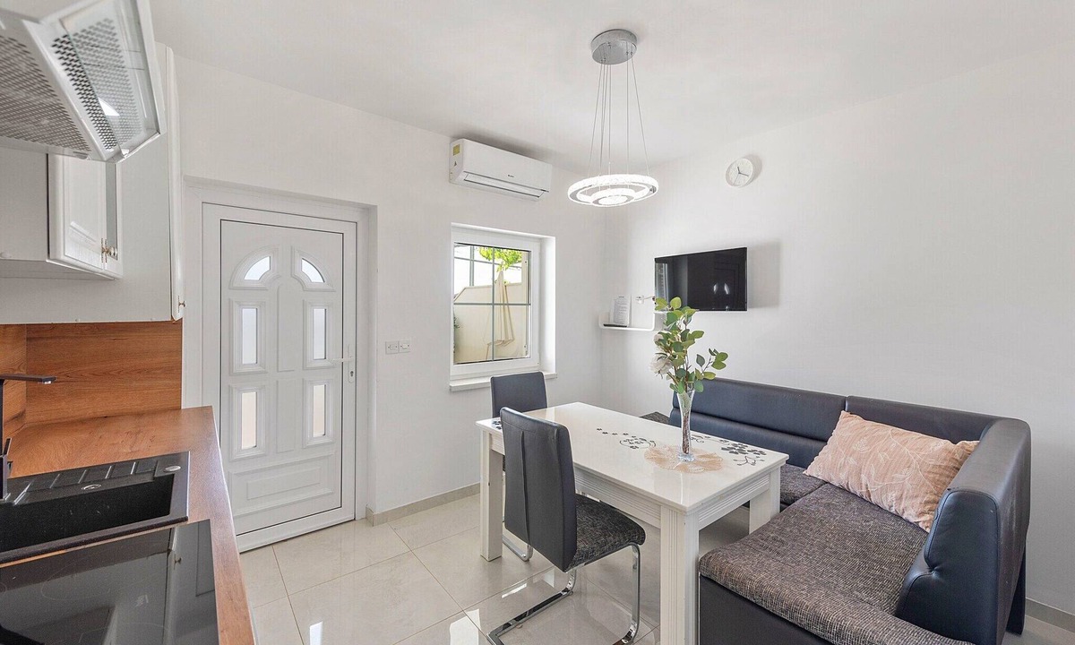 Sveti Filip i Jakov Apartment | Superior apartment Tania 15