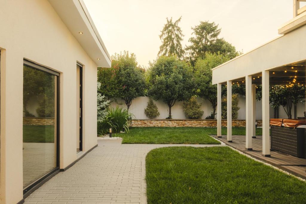 Timisoara Villa | Sweet Stay - Jacuzzi , Sauna , Garden , BBQ