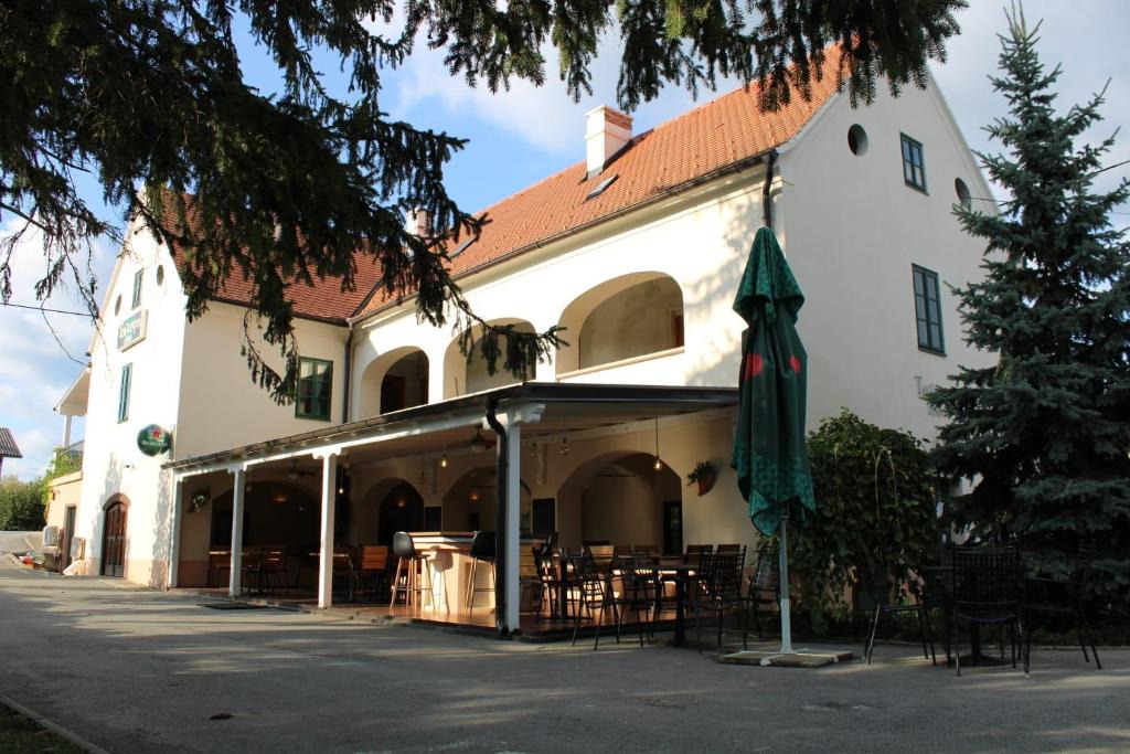 Sveti Ivan Zelina Apartment | Taverna 1860 Rooms & Apartments