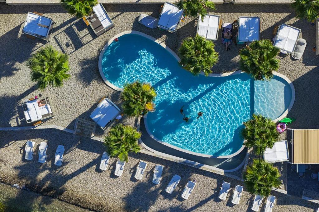 Kraj Villa | The Palms Resort by Irundo