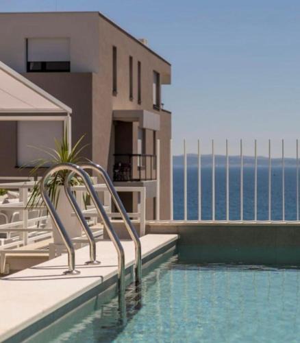 Znjan Apartment | The Pleasurist- with PRIVATE heated POOL and TERRACE