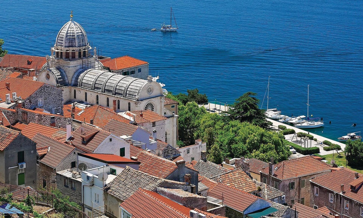 Jadrija Apartment | This simply and functionally furnished holiday apartment is located on the ground floor.