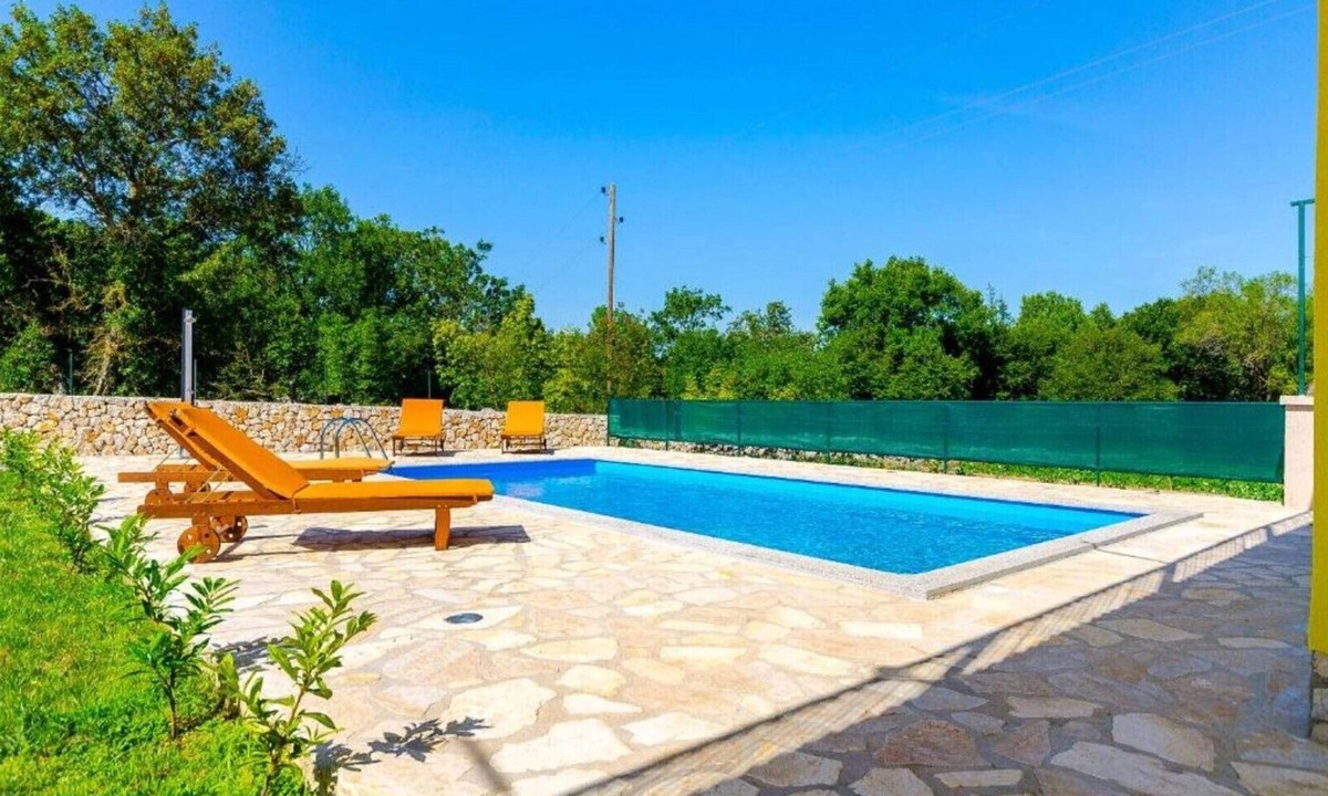 Primorski Dolac House | Three Bedroom Holiday Home with Private Pool