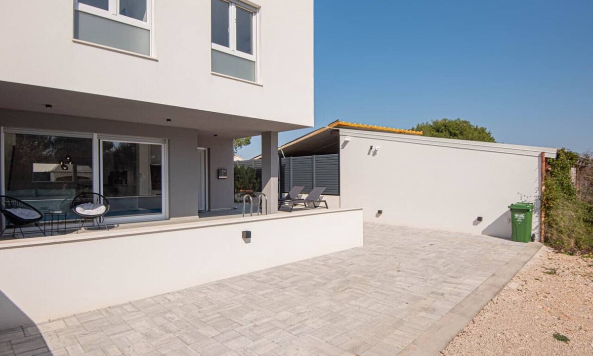 Vodice Villa | Three Bedroom Villa with Outdoor Swimming Pool