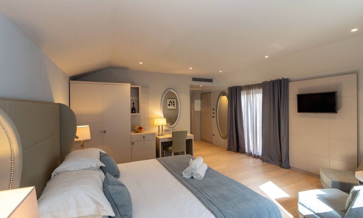 Turanj Hotel | Torretta Palace Hotel