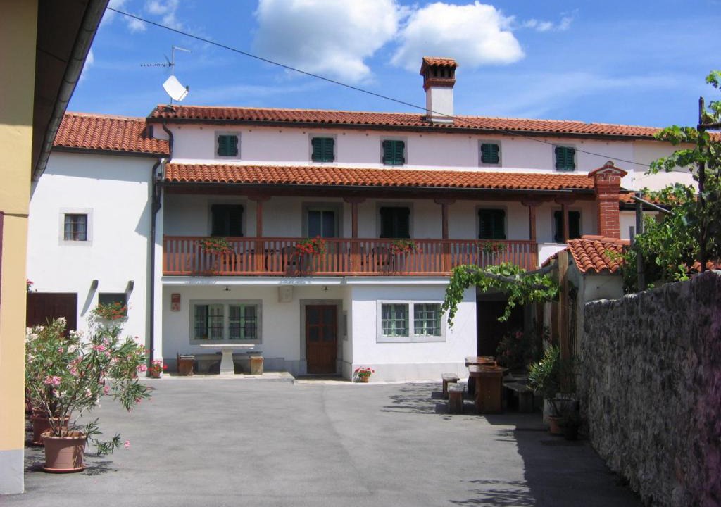 Pliskovica House | Tourist Farm Petelin-Durcik