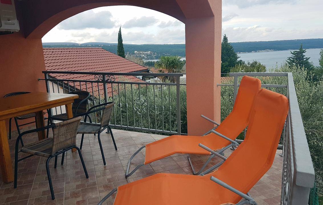 Gornji Karin Apartment | Two bedroom apartment with terrace and sea view Karin Gornji, Novigrad (A-18387-b)