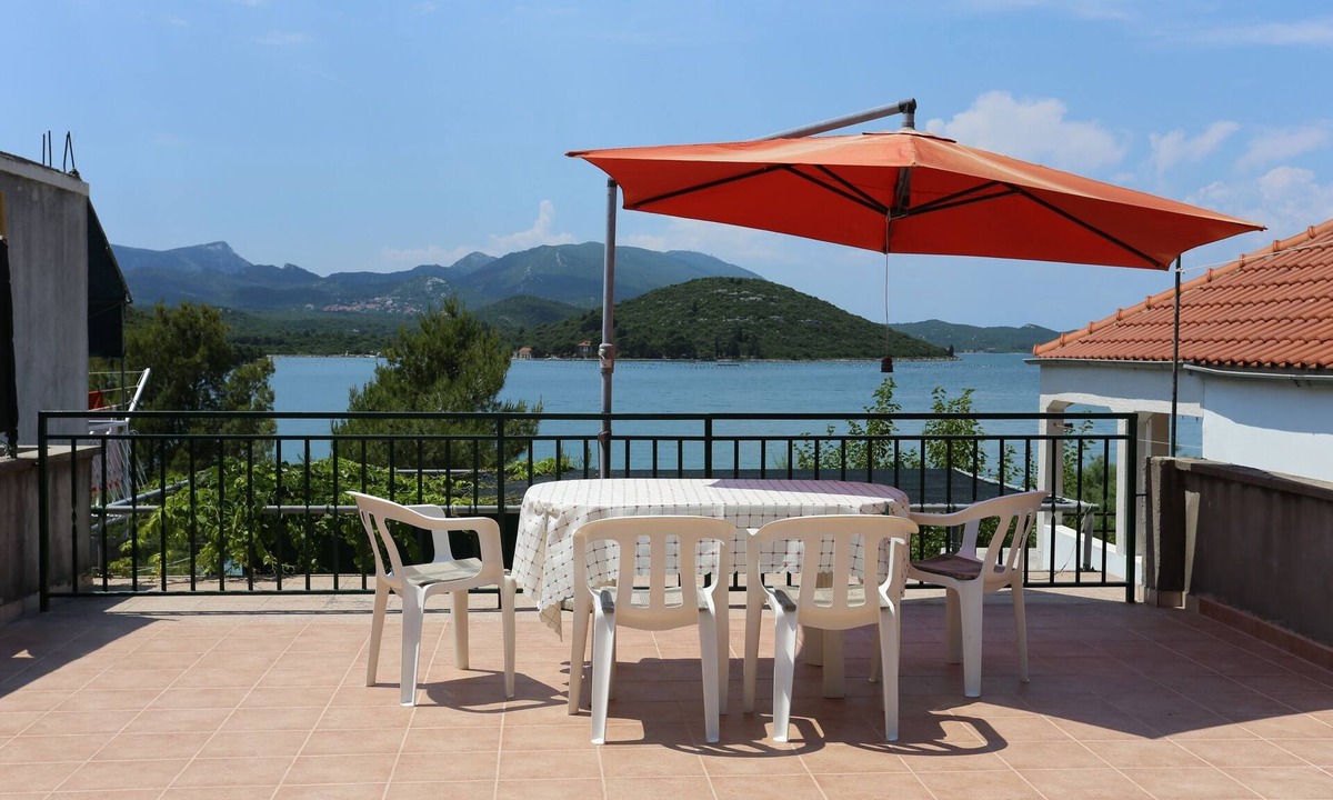 Dubrava Apartment | Two bedroom apartment near beach Luka Dubrava, Pelješac (A-284-a)