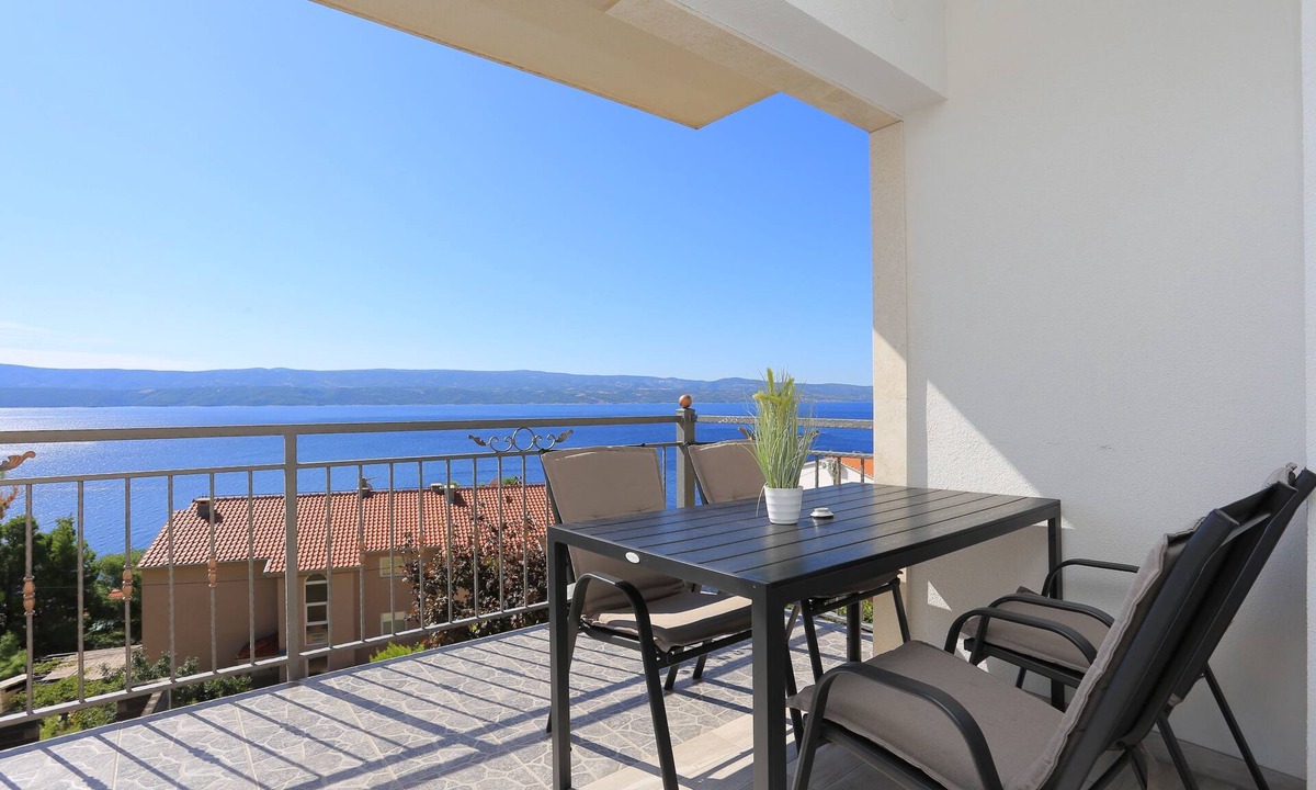Stanici Apartment | Two bedroom apartment with terrace and sea view Stanići, Omiš (A-17894-b)