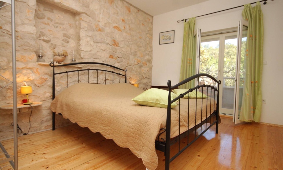 Scedro Apartment | Two bedroom apartment near beach Cove Karkavac - Šćedro, Hvar (A-8801-d)