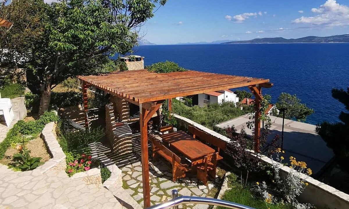 Mimice Apartment | Two bedroom apartment with terrace and sea view Mimice, Omiš (A-14230-b)