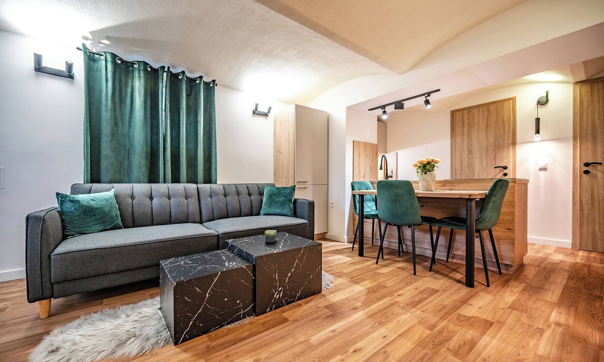 Celje Apartment | URBAN APARTMENT WITH FREE PARKING AND TERRACE