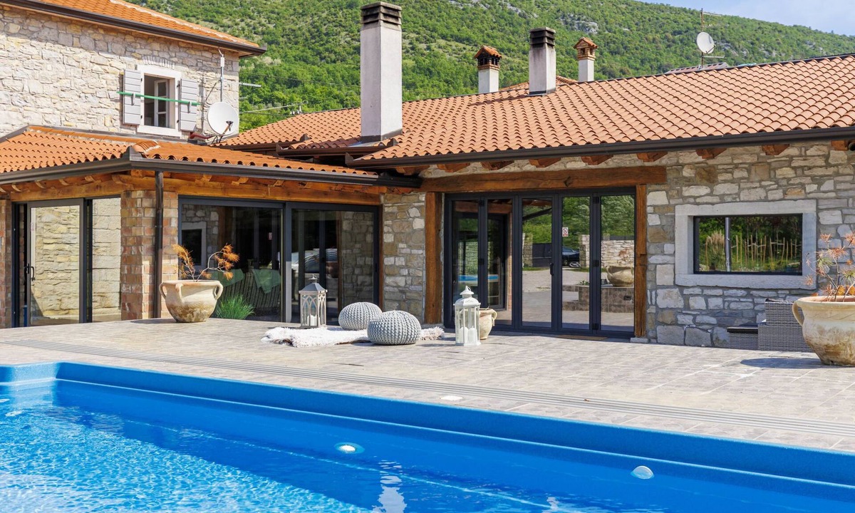 Gradinje House | Vacation home Tina by Interhome