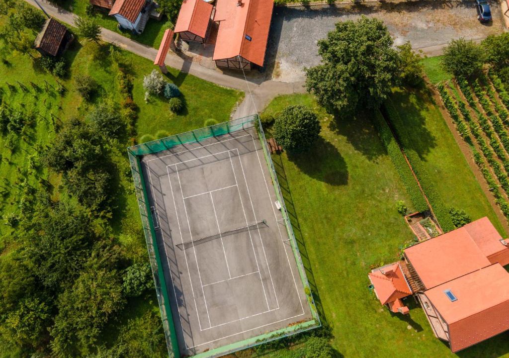 Vrbovec Apartment | VAL HILLS Rural Holiday House