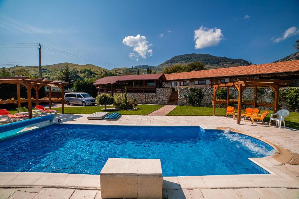 Valisoara Villa | Vila Izvoarele