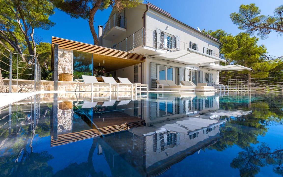 Hvar Villa | Villa ∙ 10 bedrooms ∙ 20 guests