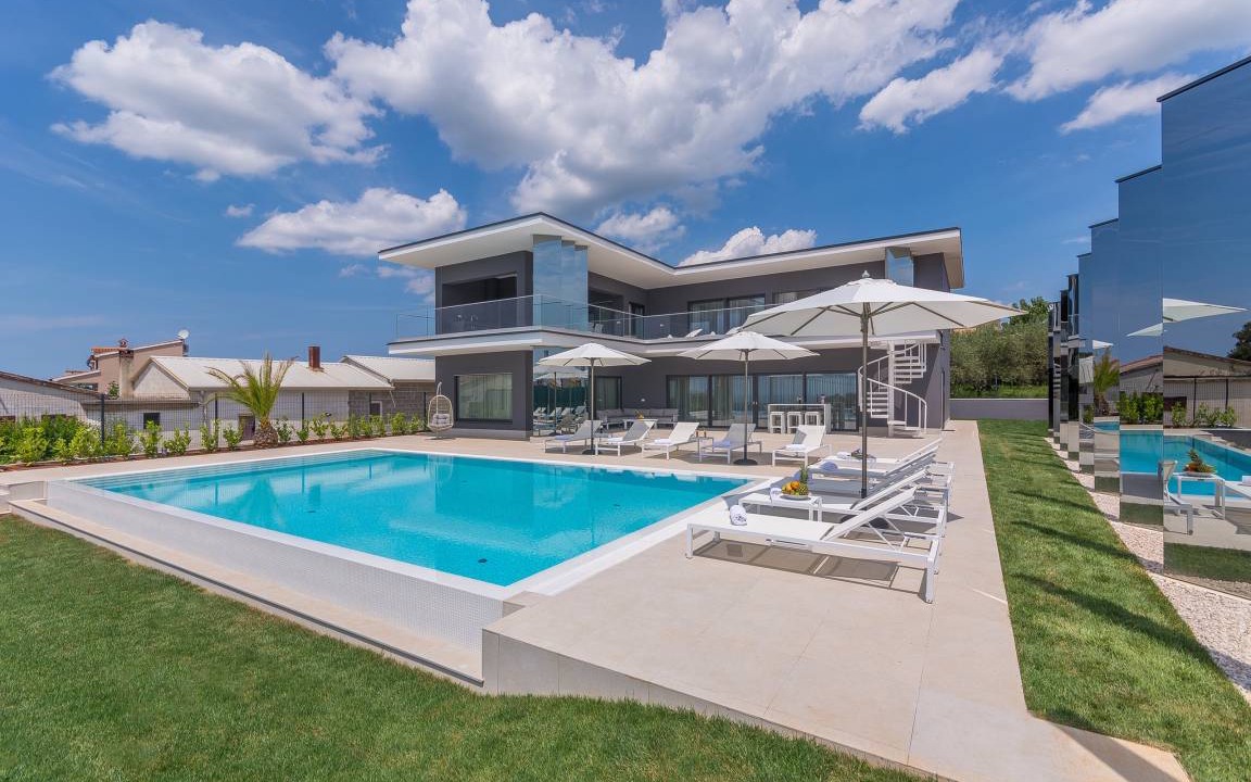 Kastelir Villa | Villa ∙ 10 bedrooms ∙ 20 guests