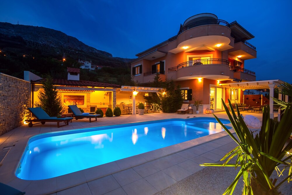 Mravince Villa | Villa ANITA with private pool, gym, 6 bedrooms, sea view