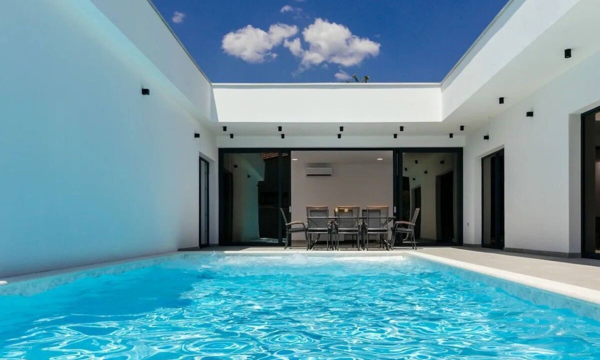 Donji Prolozac House | Villa Aura with heated pool (V0012-K1) - Donji Proložac