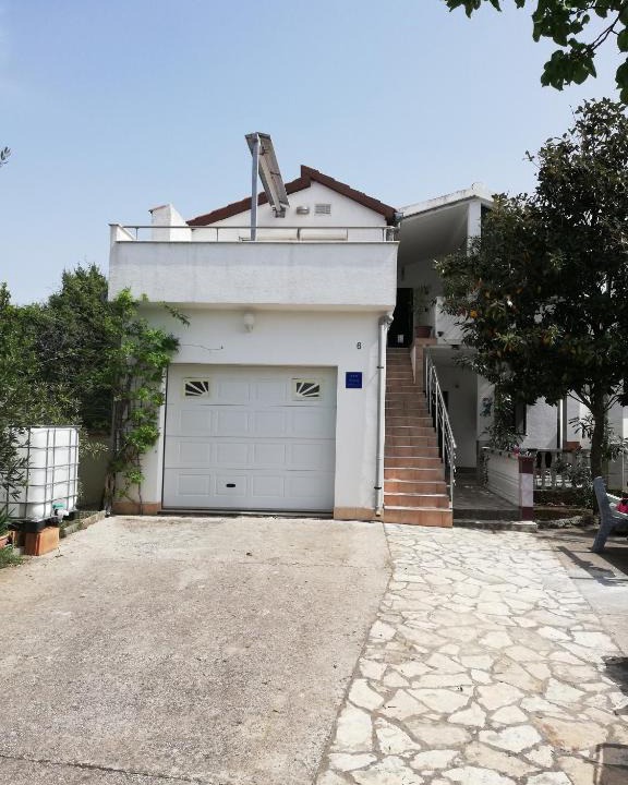 Vrsi Apartment | Villa Bavaria