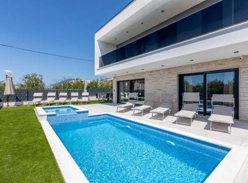 Kastel Stari Villa | Villa Bonce