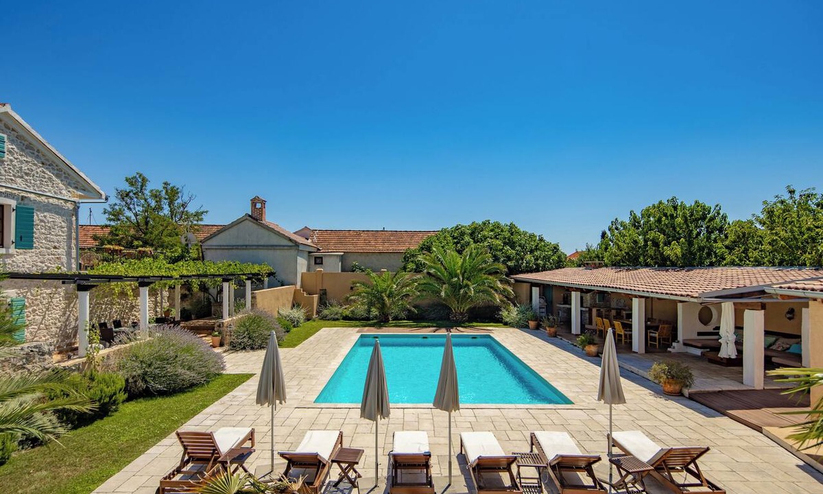 Sveti Filip i Jakov Villa | Villa Božini Dvori | Luxury Stone Villa with Pool & Tennis, Biograd na Moru, Croatia