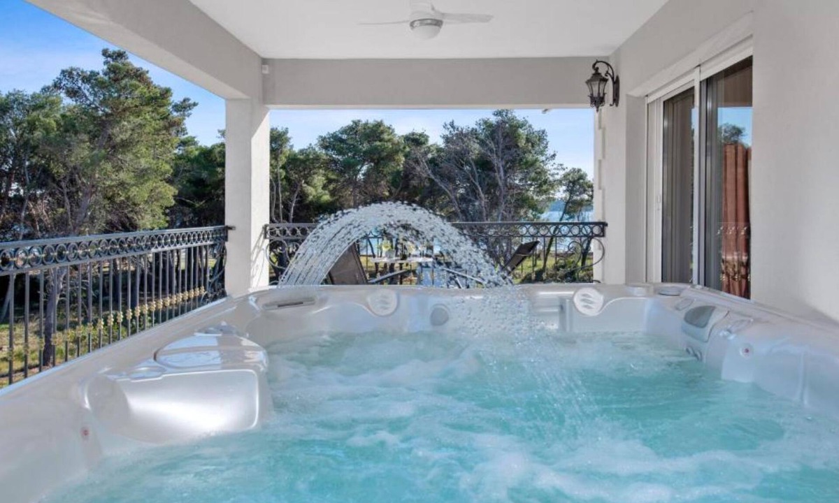 Vodice House | Villa Carolus in Vodice