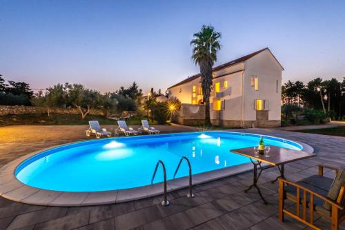 Zrce Apartment | Villa Christina
