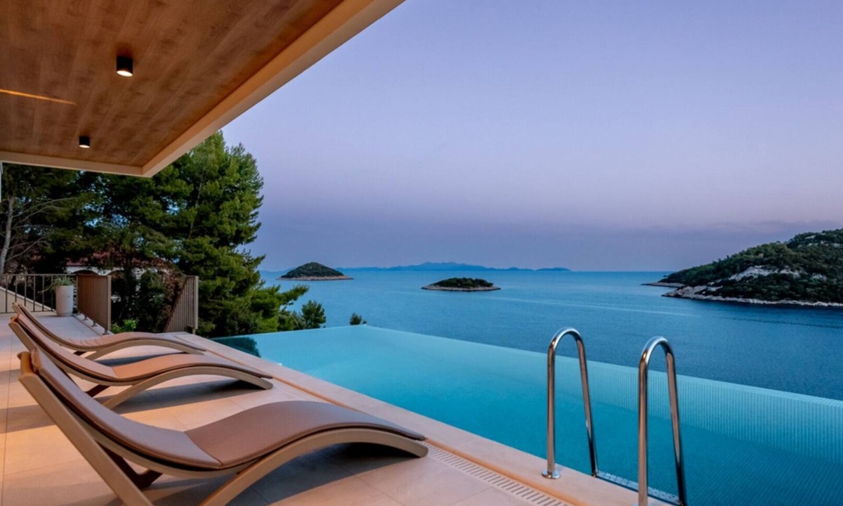 Blato Villa | Villa Cristal Blue by Villas Guide