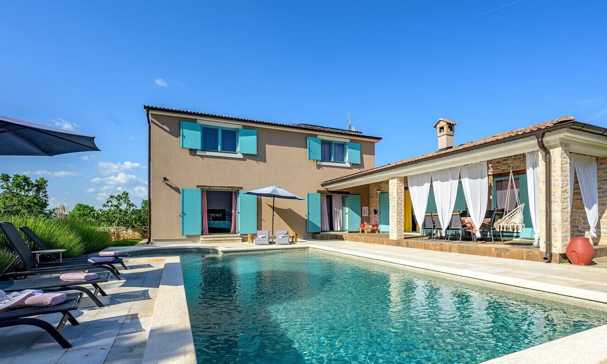 Jursici Villa | Villa Desire for 8 people in Central Istria with private 53 m2 pool and pet friendly