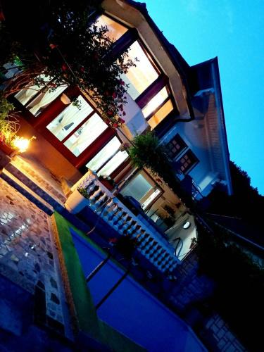 Kulen Vakuf House | Villa Dino