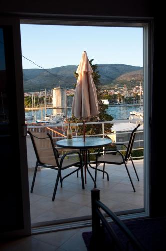Trogir Apartment | Villa Espero