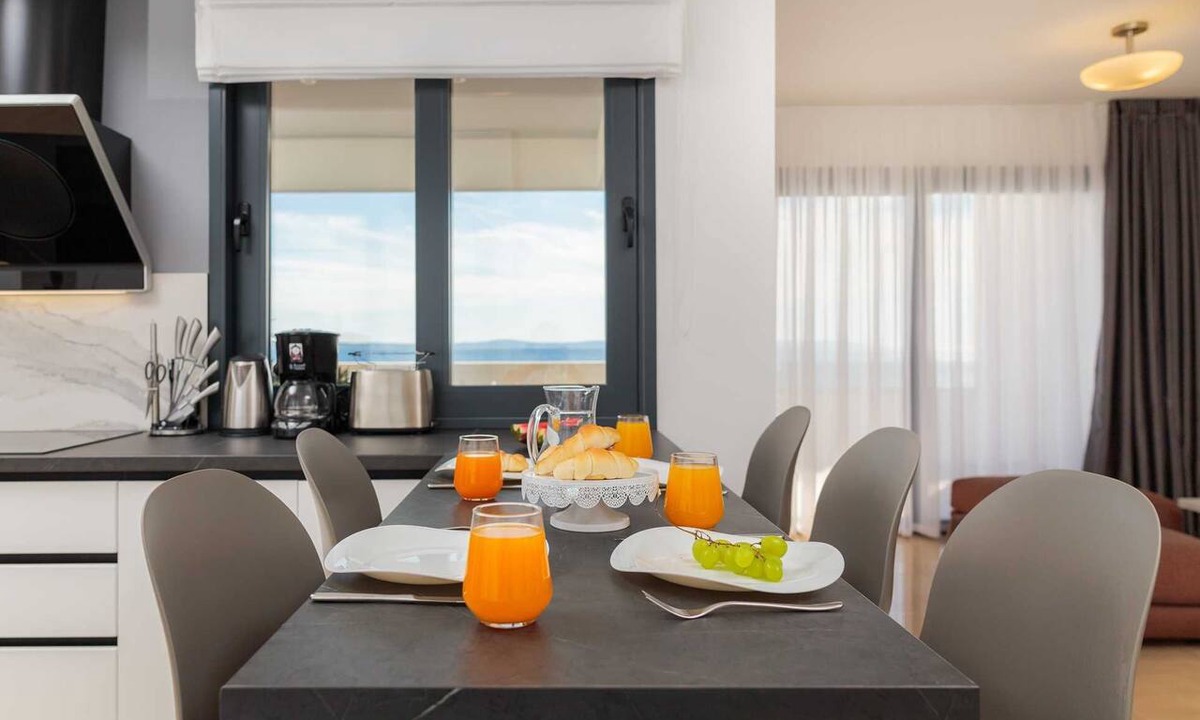 Podstrana Apartment | Villa Four Brothers - Luxury Penthouse Suite With Jacuzzi