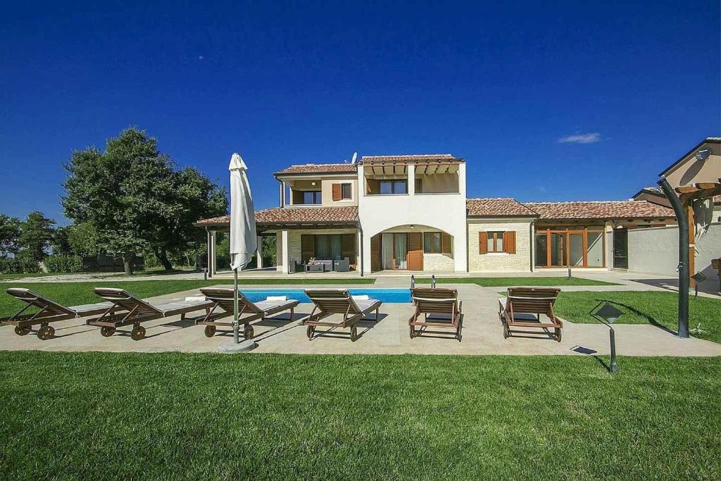 Katun House | Villa Genia