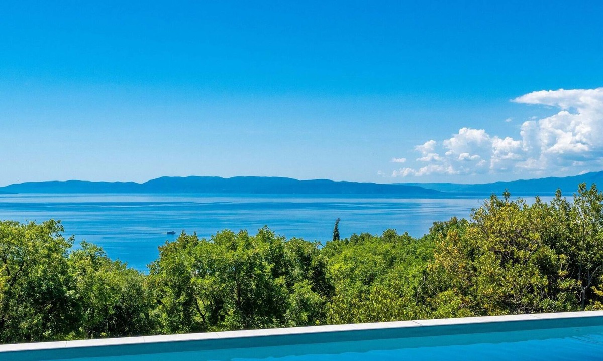 Rozmanici Villa | Villa Green Wave by Villas Guide
