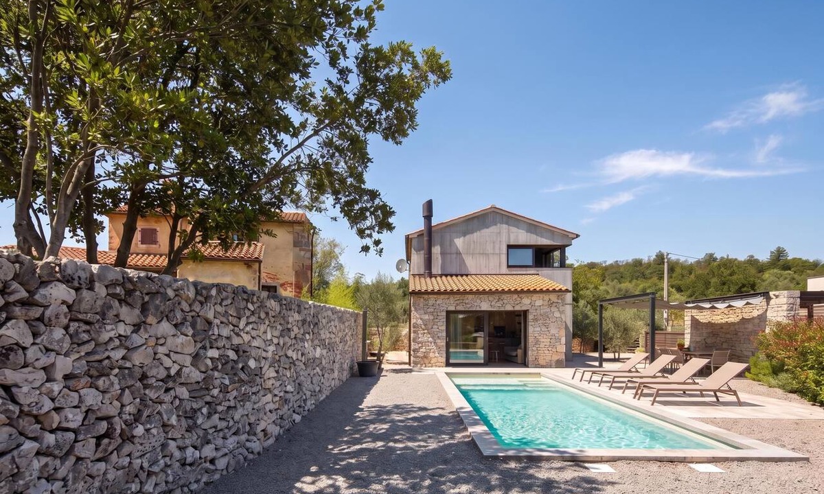 Gondolici Villa | Villa Iron Lady Labin – Private Pool & Sea View, Labin, Croatia