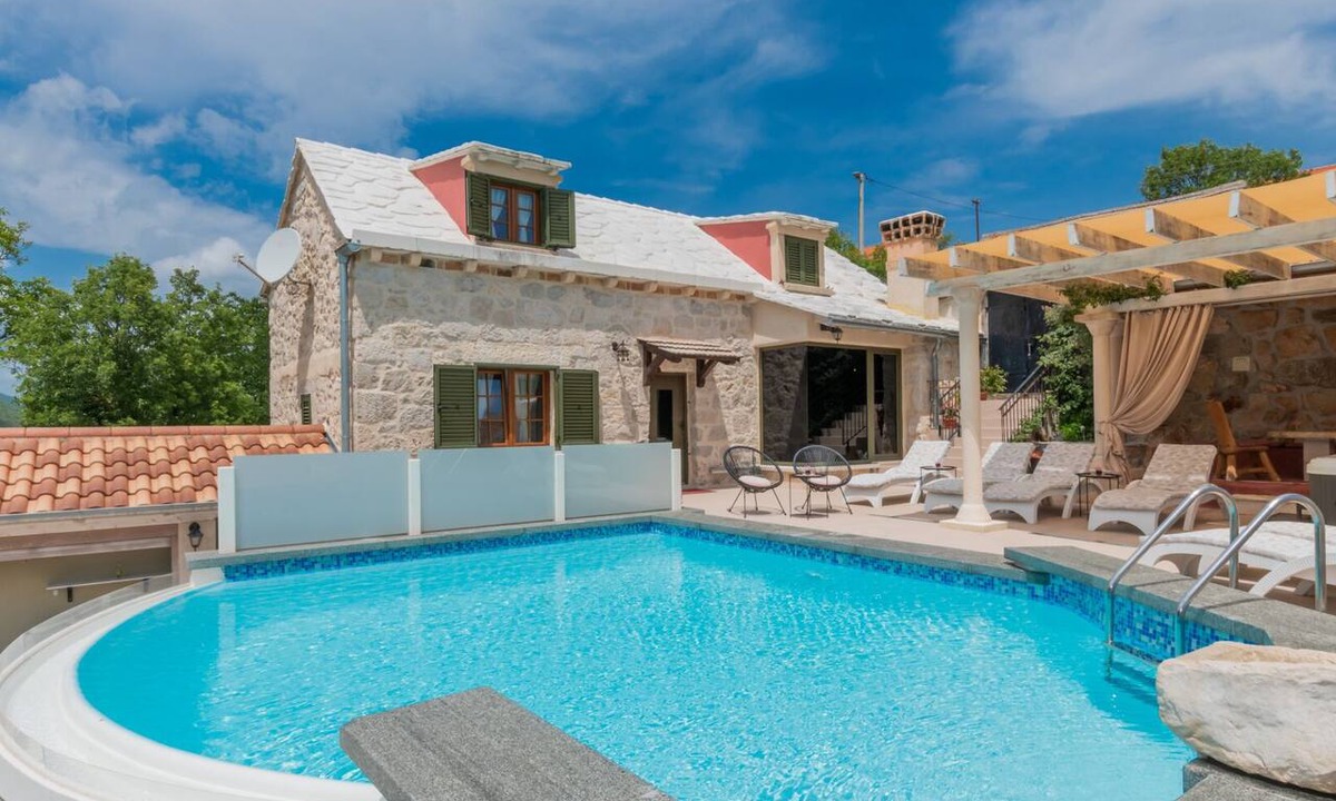 Podbablje Villa | Villa Kameni Cvijet - Makarska by Villas Guide
