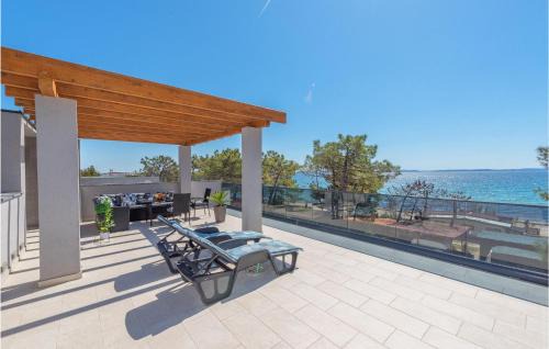 Vir House | Villa Karlo